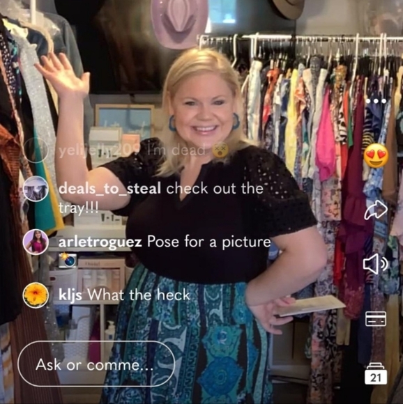 Meet your Posher, Annabelle (TheInfamousAB) - Picture 3 of 6